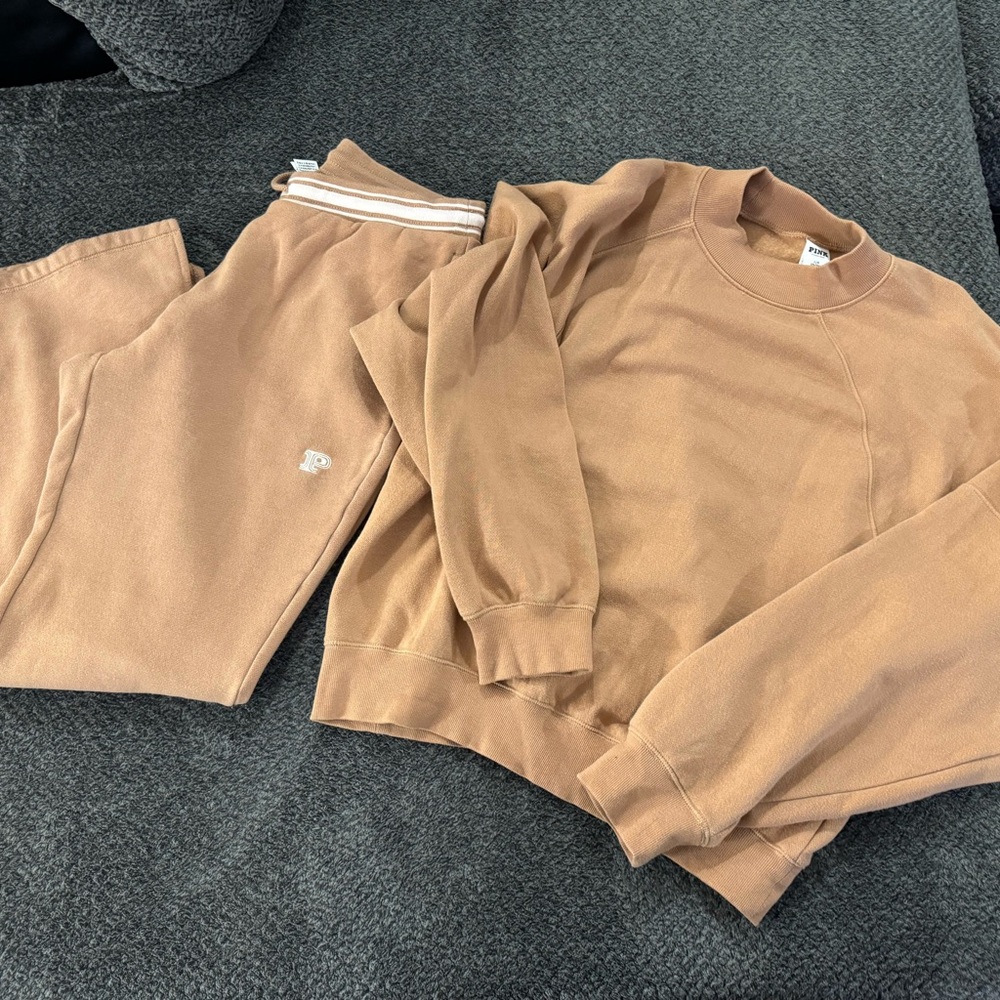 VS PINK lounge set in camel